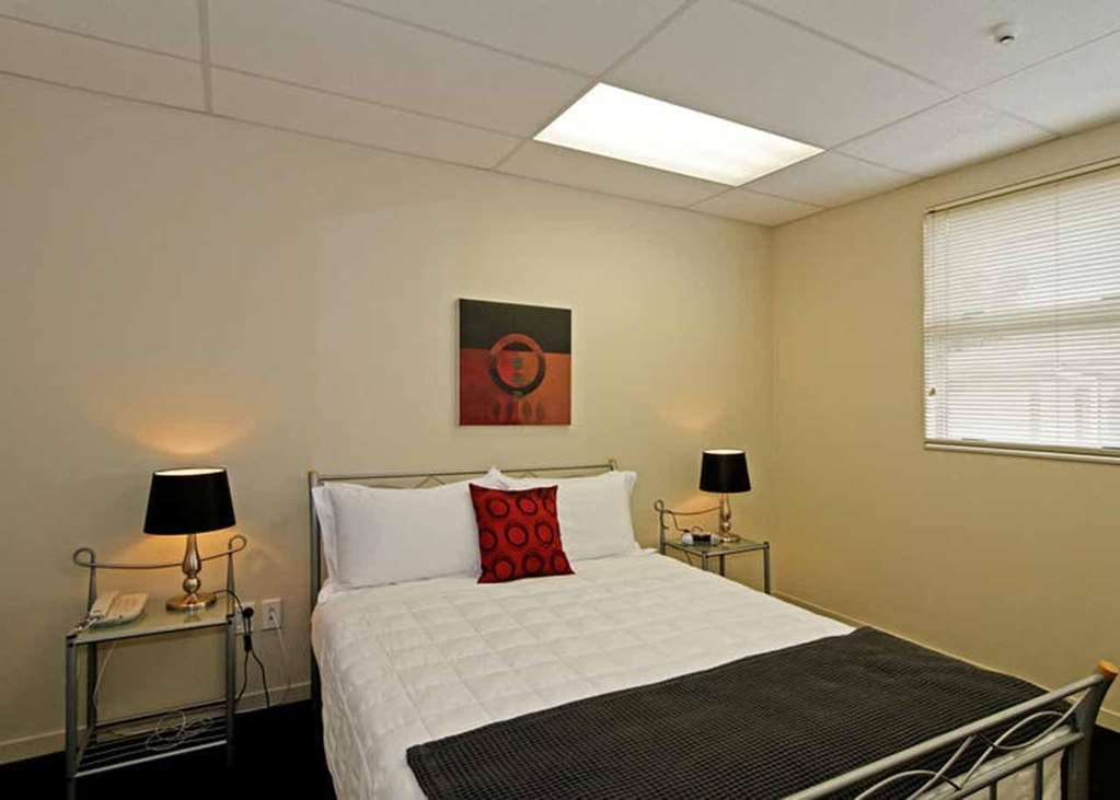 Kudos Business Suites & Airport Motel Auckland Habitación foto